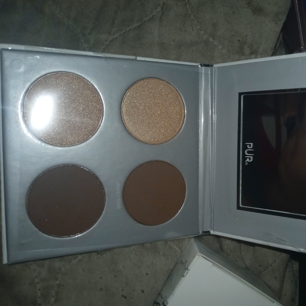 PUR sculpting contour palette